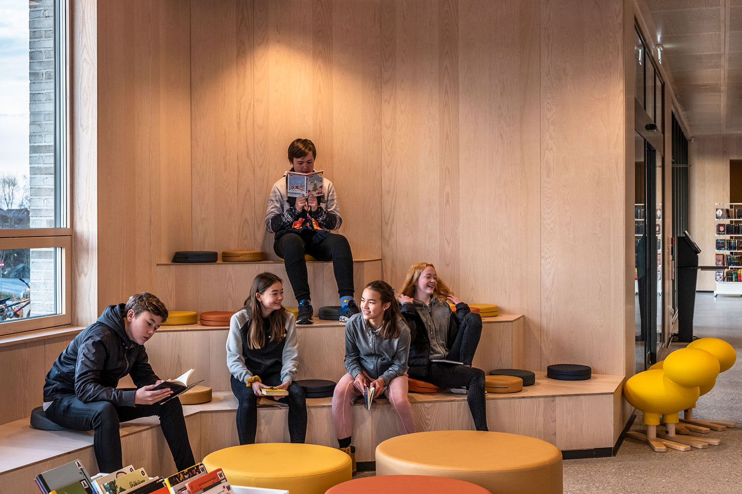 Openbare Bibliotheek Tau, Noorwegen