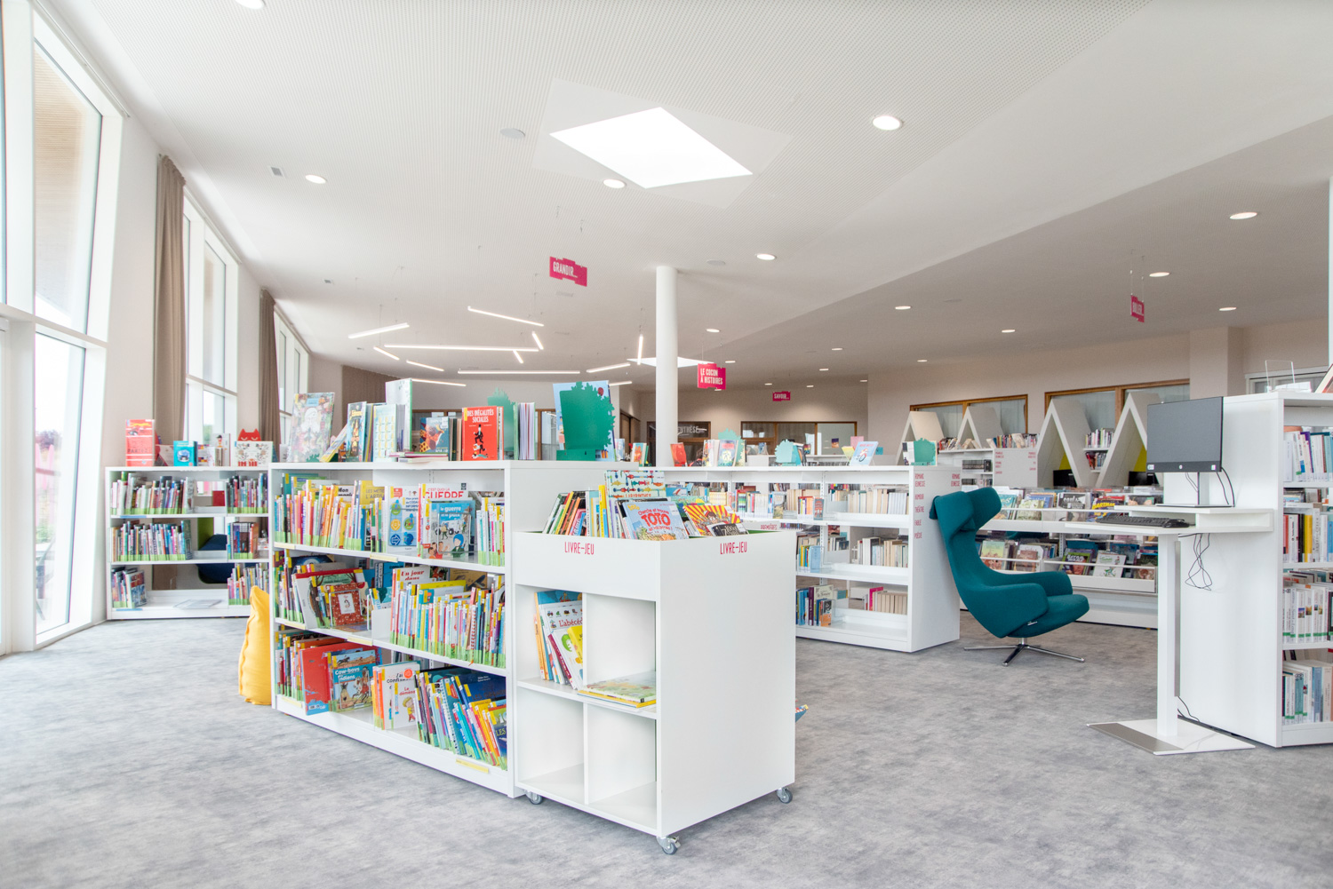 Sara prentenboekenbak